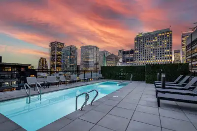 I’m transferring my lease for a beautiful 1-bedroom apartment in downtown Montreal, with a flexible...