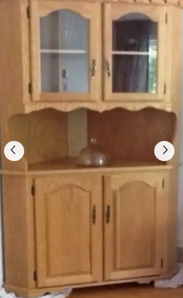 buffet en chêne in Hutches & Display Cabinets in City of Montréal - Image 5