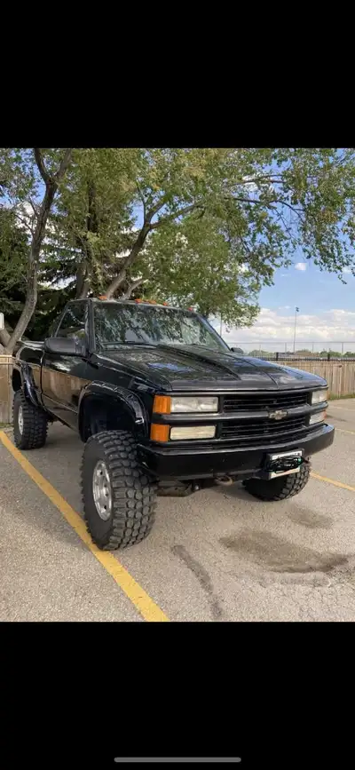 Have a scrap/unwanted vehicle in your yard taking up valuable space and want it gone? Give me a call...