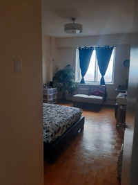 Room for rent in the hart area near downtown Montreal 