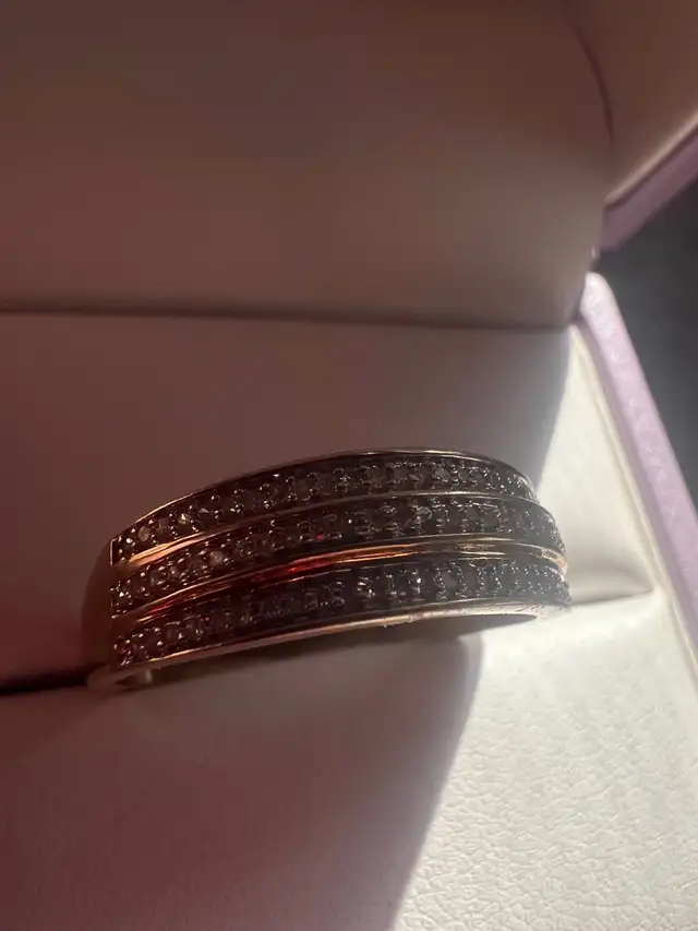 10 k ring  in Jewellery & Watches in Edmonton - Image 2