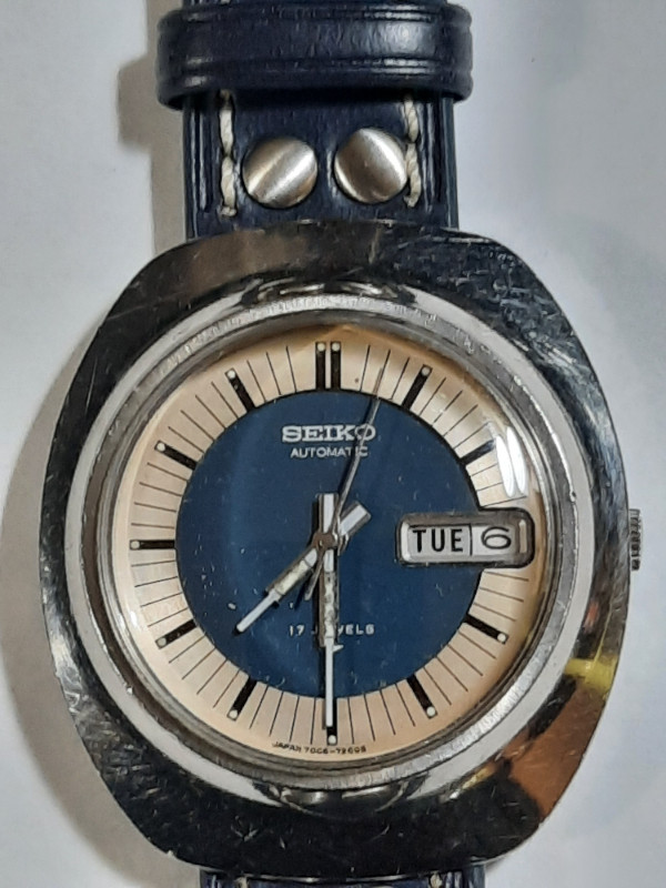 Seiko 7006-7139 automatic  day/date in Jewellery & Watches in Saskatoon - Image 2