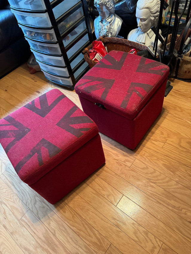 2 Union Jack storage box ottomans Vg cond 45$ wach in Other in City of Toronto - Image 2