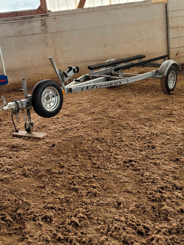 EZ Loader boat trailer in Cargo & Utility Trailers in Oakville / Halton Region