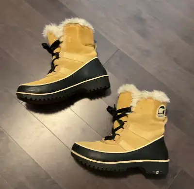 Sorel Women's Waterproof Suede Winter Boots Size 6:5, View more