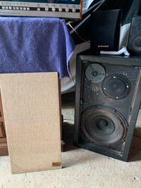 Acoustic Research ar3a woofers / cabinet / crossover