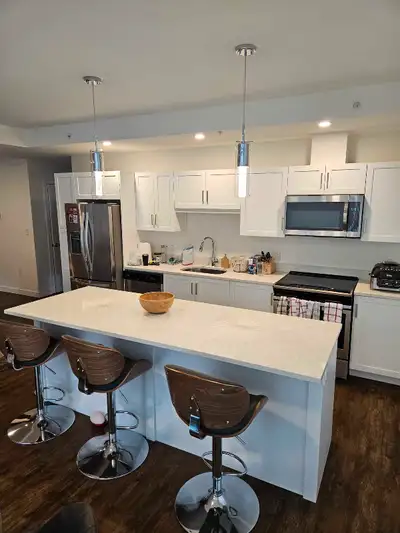 August 1st Spacious beautiful 2 bedroom 2 bathroom