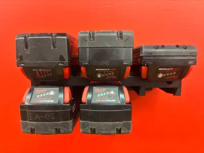 Milwaukee M18 Battery Wall Mount 4/6 Batteries Optional Packout, View more