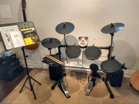 Alesis Nitro Electronic Drum Kit à vendre 300$