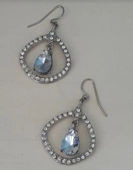 Vintage crystal embellished hanging circle earrings64722758202113121