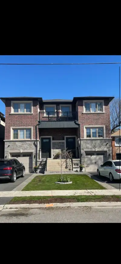 Starting May 1/2026 Available for rent immediately ,walking distance to Lakeshore Humber college. Su...