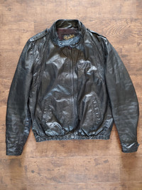 Women's motorcycle leather jacket/pants size Medium
