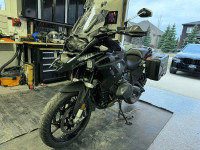 2022 BMW R1250 GS triple black