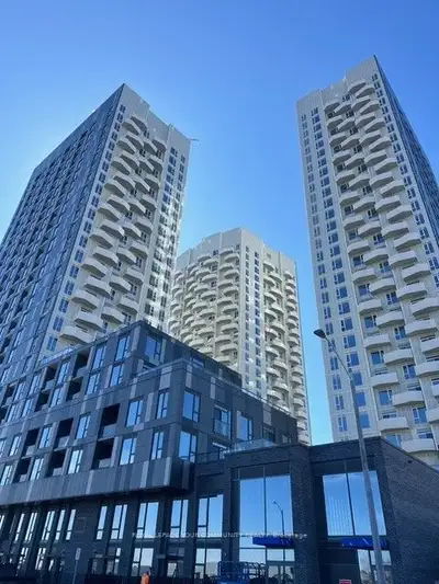 2 BED 2 BATH + 578 SQF WRAP AROUND BALCONY + PARKING IN VAUGHAN