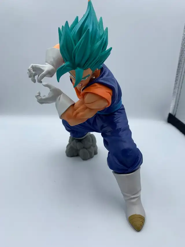 BANPRESTO Dragon Ball Super Vegito Final Kamehameha Figure in Toys & Games in New Glasgow - Image 4