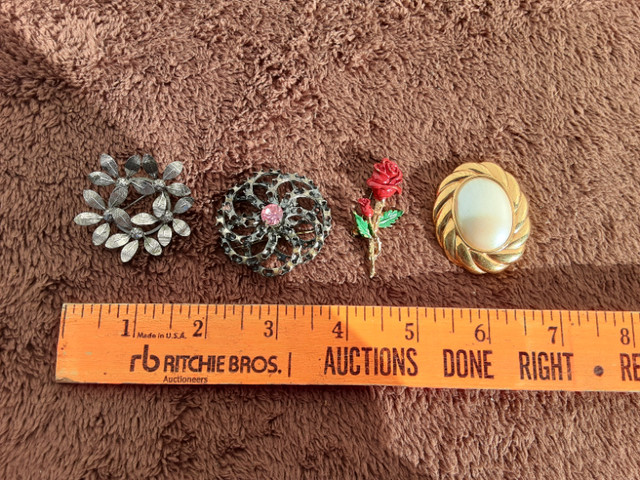 Vintage Clip-on Earrings / Brooch Lot-Display Case NOT included in Arts & Collectibles in Edmonton - Image 2