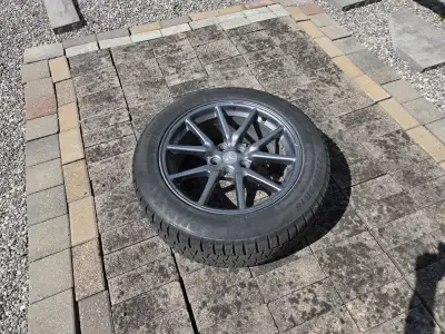 helping my friend to sell his Tesla 18" rims and snow tires, all comes with Bluetooth tpms, size are...