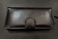 Just in time for Mothers Day!  New Leather Ladies Clutch Wallet