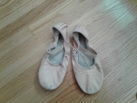 Kids Bloch Ballet Slippers - Size 1.5