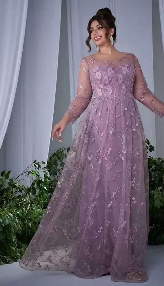 Prom Dress in Women's - Dresses & Skirts in Kitchener / Waterloo - Image 6