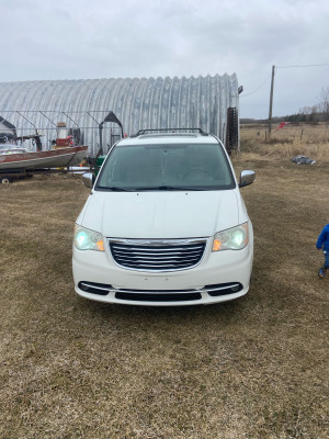 2011 Chrysler Town & Country Limited 