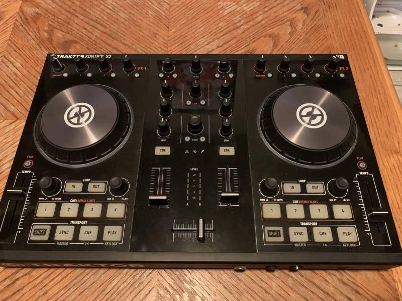Traktor Kontrol S2 MK2 controller and 2 KRK Rokit 5 Speakers Performance & DJ Equipment