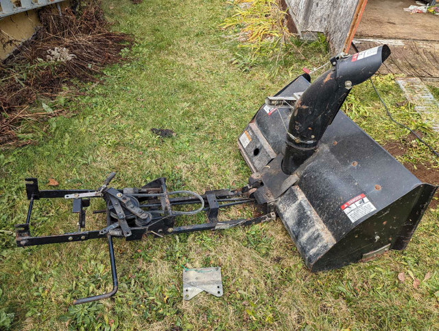 Snowblower for lawn tractor  in Snowblowers in Barrie - Image 2