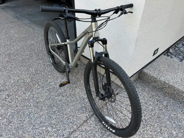 Norco Storm XXS frame 27.5” wheels in Mountain in Calgary - Image 3