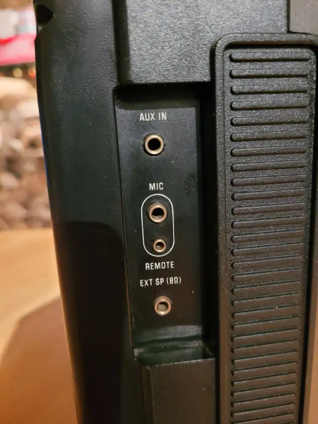 RADIO CASSETTE PANASONIC RQ-548S / VINTAGE in Arts & Collectibles in Laurentides - Image 8