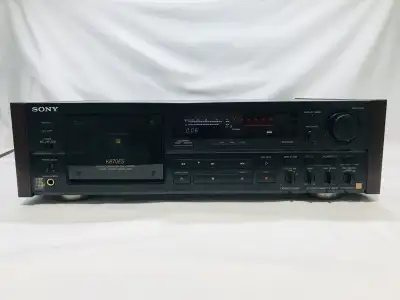 Sony TC-K870ES 3 Head Cassette Deck With Wood Sides, 120V Works Excellent, No Issue, Come With Remot...