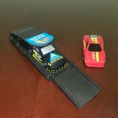 For Sale! Vintage Snap Shots vintage toy cars from Toymax with launcher. Includes 2 cars.