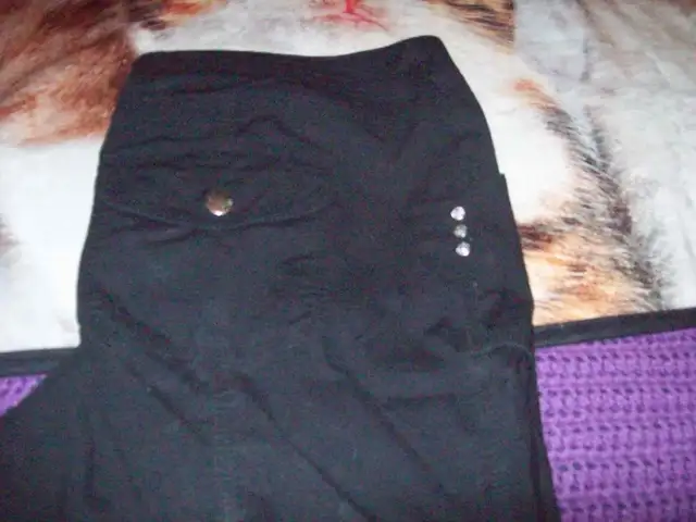 Women's plus ize Capri pants in Women's - Bottoms in Barrie - Image 2