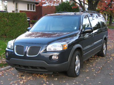 Minivan Pontiac Montana SV6