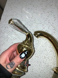 Full faucet with glass accent