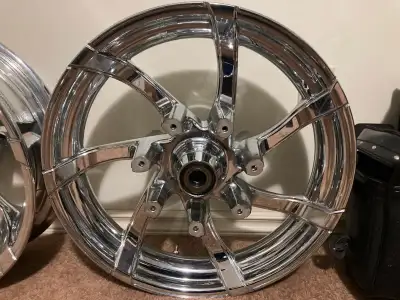 Harley Agitator Rims Front Rim Duel Rotor 18x3.5 ABS Compatible Rear Rim Single Rotor 18x5 ABS Compa...