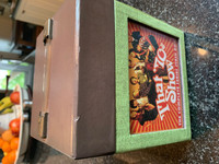 That 70s Show The Complete Series Stash Box DVD Box Gift Set  32