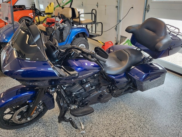 For sale.  2020 FLTRXS Road Glide custom special in Touring in Grand Bend