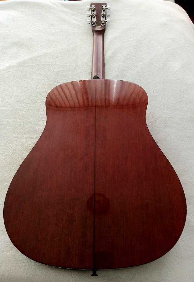 1992 Sigma Martin Dreadnought Acoustic Guitar & Hard Case in Guitars in Oakville / Halton Region - Image 5