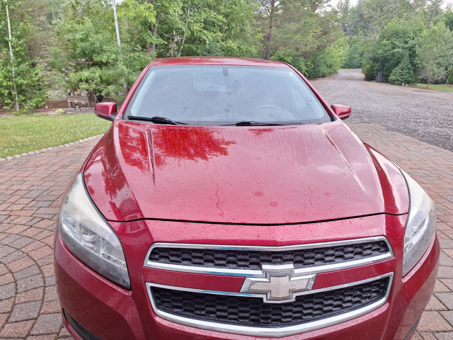 2013 Chevy Malibu 2.5 l  4 cylinder in Cars & Trucks in Ottawa - Image 3