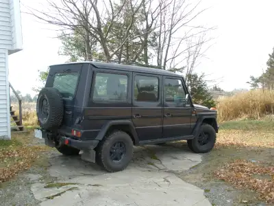 1985 Mercedes G-Wagon 280 GLE 2.8 L gas engine, Automatic transmission. 69,000km on the odometer. I...
