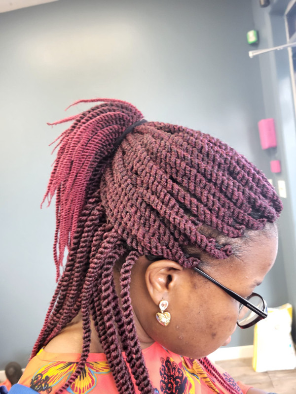 Experienced Hairstylist in Hair Stylist & Salon in Edmonton - Image 4