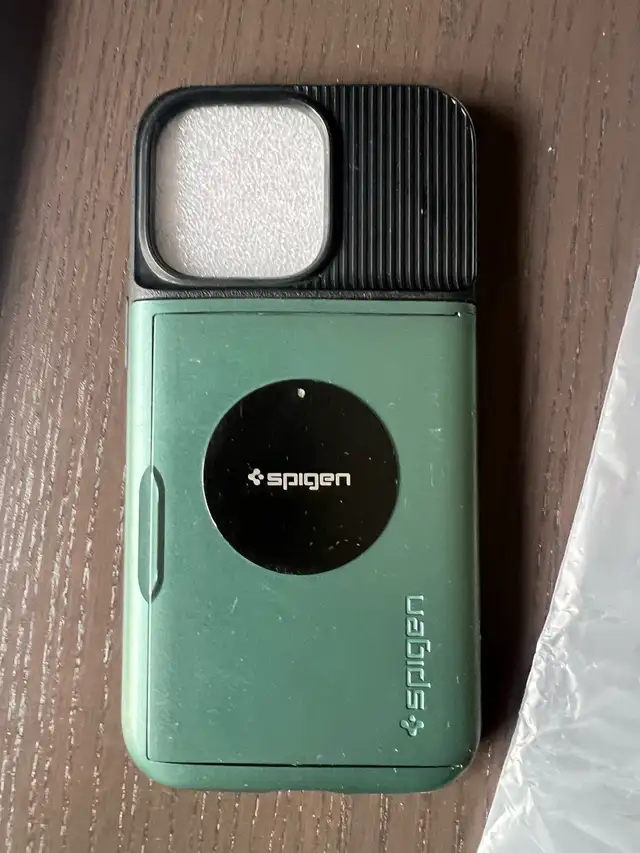 spigen iphone 13 pro case with card slot in General Electronics in Mississauga / Peel Region - Image 4