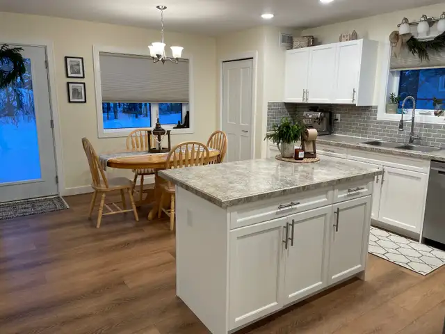 3 bedroom, 2 bath house Haines Junction in Houses for Sale in Whitehorse - Image 4