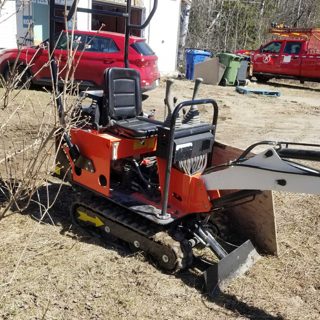 Mini excavator .8ton in Other in Gatineau