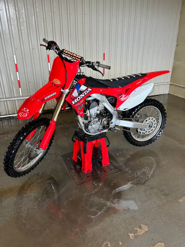 CRF 250R in Dirt Bikes & Motocross in Norfolk County - Image 4