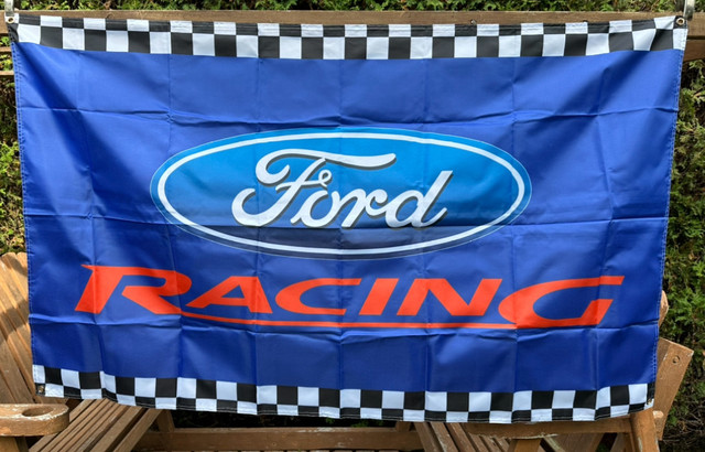 9 drapeaux d’auto ( Ford ) ( mustang ) ( truck ) ( Racing ) dans Décoration intérieure et accessoires  à Saguenay - Image 2