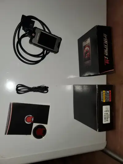 Diablo INsight tuner for 5.7 hemi for sale. Can't use it as I cut my cats out and had to go with a c...