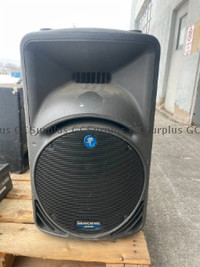 Mackie srm450 1000 watt active speaker 10 units. compare to ebay