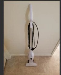 Lightweight vacuum for sale in new condition!