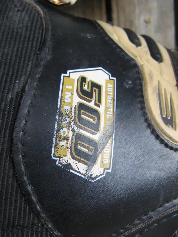 Men's Bauer hockey skates in Skates & Blades in Mississauga / Peel Region - Image 4